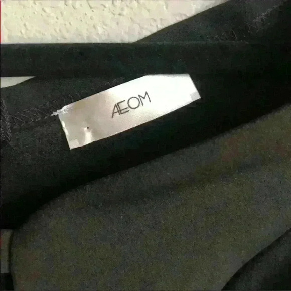 Little Black Dress AEOM - Picture 4 of 5